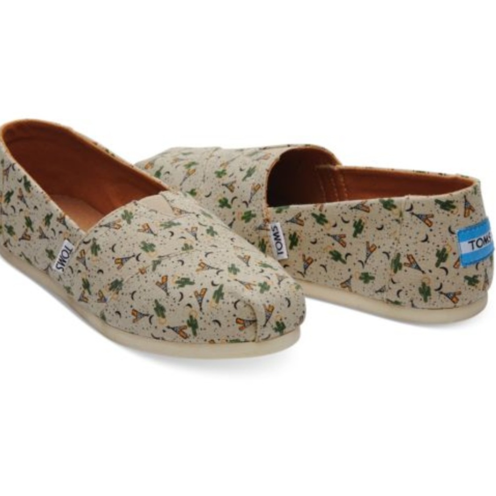 ✨SALE✨TOMS OXFORD Tan TEEPEE classic size 9